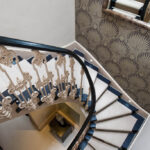10_phillimore_gardens_256208_stairs2_RGB_800px-800x684